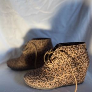 Womens High Heel Toms